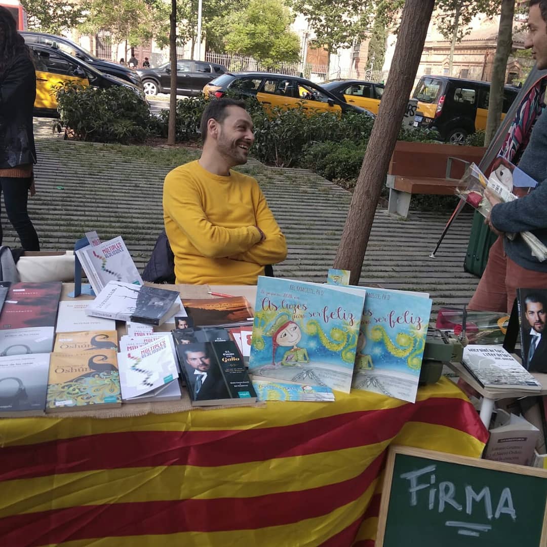 Autografía en Sant Jordi 2019